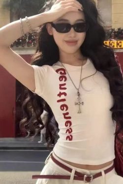 Spicy Girl White Letter Print Short-Sleeve T-Shirt for Women - Slim Fit Summer Top, American Style, Trendy Fashion Essential