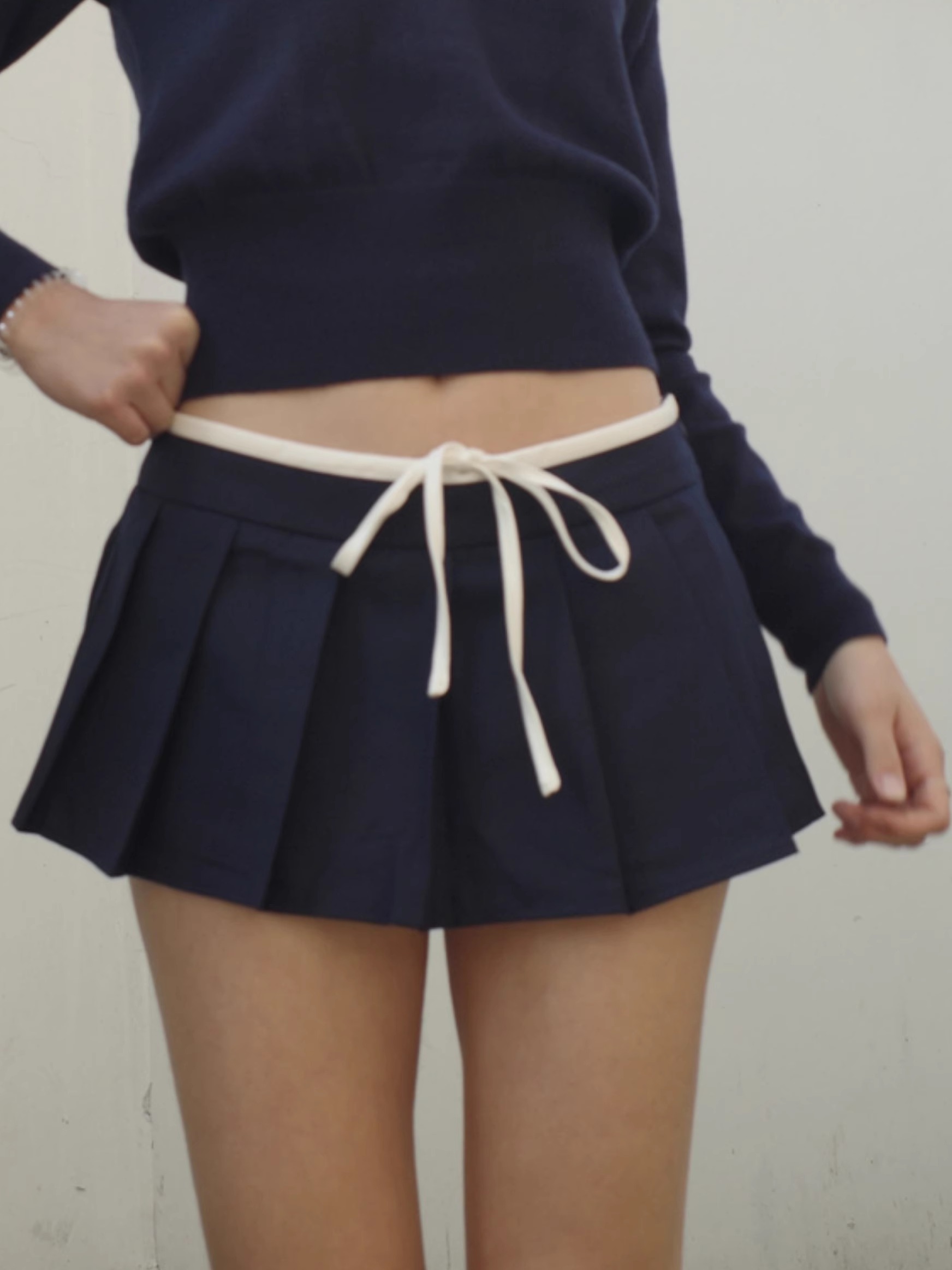 Spliced American Style Casual Set for Women - Low Waist Leggings & Top - Spring 2025 College Style Outfit Spliced American Style Casual Set for Women - Low Waist Leggings & Top - Spring 2025 College Style Outfit