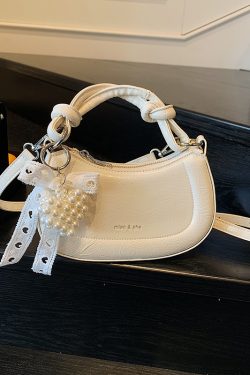 Stylish Minimalist Crossbody Saddle Bag for Women - Versatile 2025 Summer Handbag for Commuting and Everyday Use