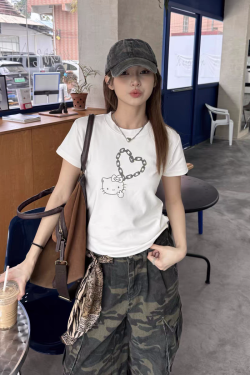 Summer Cool Hot Girl Hello Kitty Shoulder T-Shirt - Slim Fit Short Sleeve Niche Design for Trendy Y2K Style