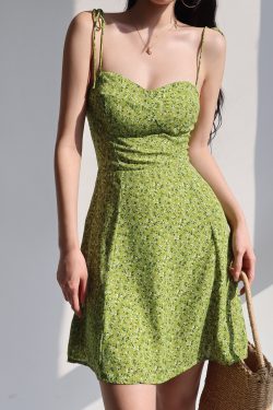 Summer Green Printed Camisole Dress with Shoulder Ties, Waist-Cinching Slim A-Line Style for Fresh American Girl Fashion