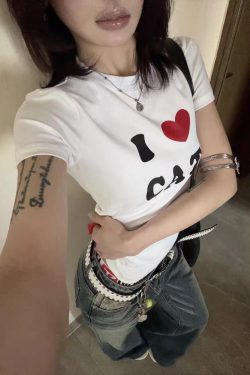 Summer Slim-Fit Heart Letter Printed Short Sleeve T-Shirt for Women | American-Style Minimalist Fashion Top