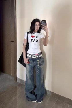 Summer Slim-Fit Heart Letter Printed Short Sleeve T-Shirt for Women | American-Style Minimalist Fashion Top