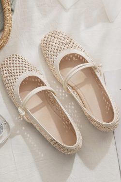 Summer Slip-On Sheepskin Women's Flats, Woven Hollow French-Style Shoes for Skirts, Trendy 2025 Design