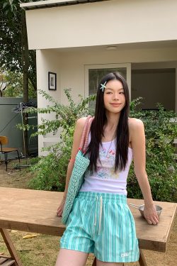 Summer Sweet Hand-Painted Floral Camisole for Women - Slim Fit Sleeveless Short Crop Top, Perfect for 90s and Y2K Styles