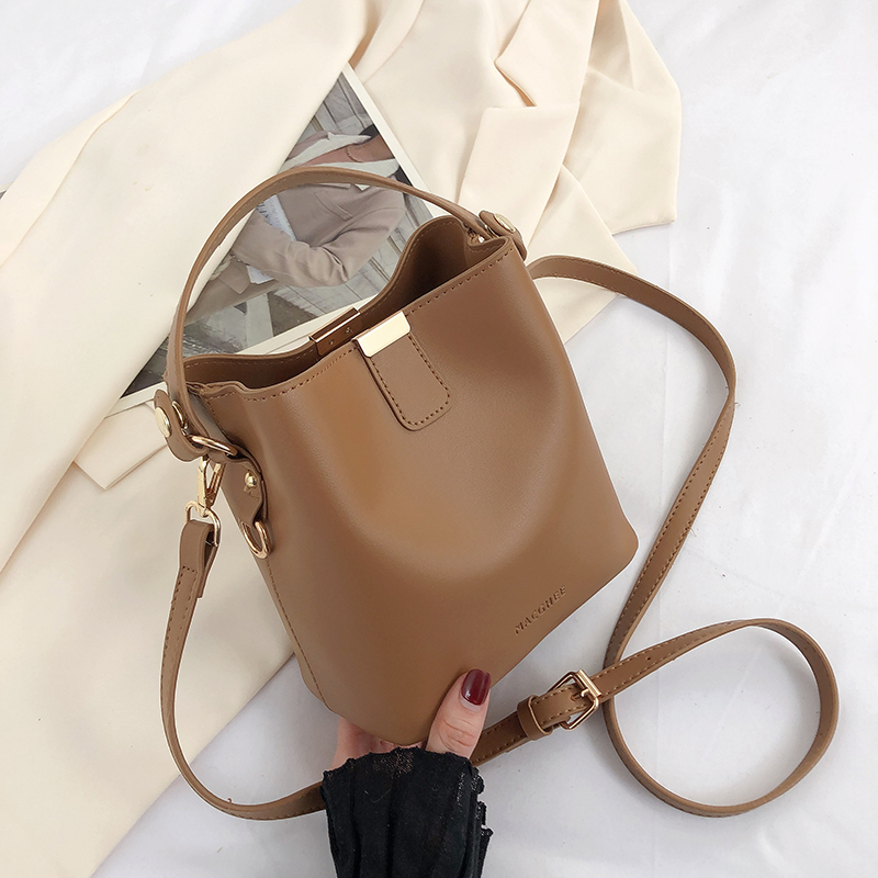Trendy 2025 High-End Shoulder Bag - Versatile Summer Crossbody Bucket Bag for Work and Everyday Use Trendy 2025 High-End Shoulder Bag - Versatile Summer Crossbody Bucket Bag for Work and Everyday Use