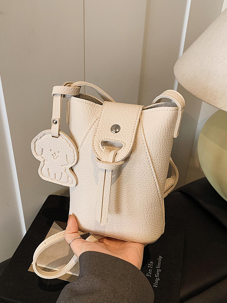 Trendy 2025 Small Bucket Bag for Women - Versatile Crossbody Shoulder Bag with High-End Fashion Appeal Trendy 2025 Small Bucket Bag for Women - Versatile Crossbody Shoulder Bag with High-End Fashion Appeal