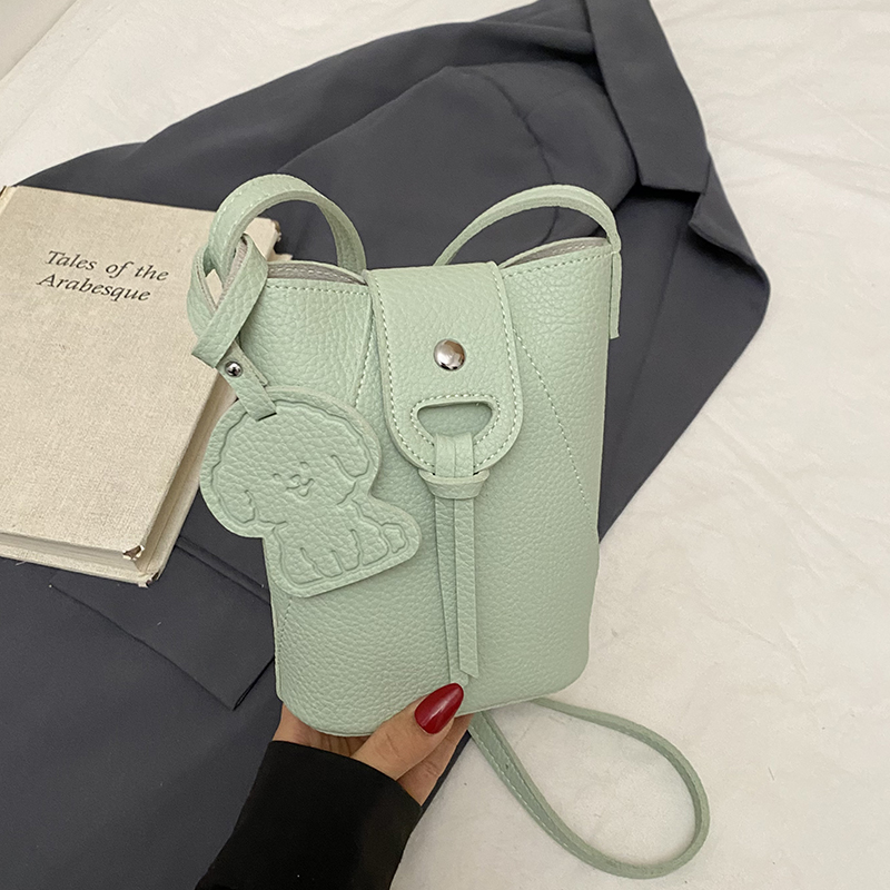 Trendy 2025 Small Bucket Bag for Women - Versatile Crossbody Shoulder Bag with High-End Fashion Appeal Trendy 2025 Small Bucket Bag for Women - Versatile Crossbody Shoulder Bag with High-End Fashion Appeal