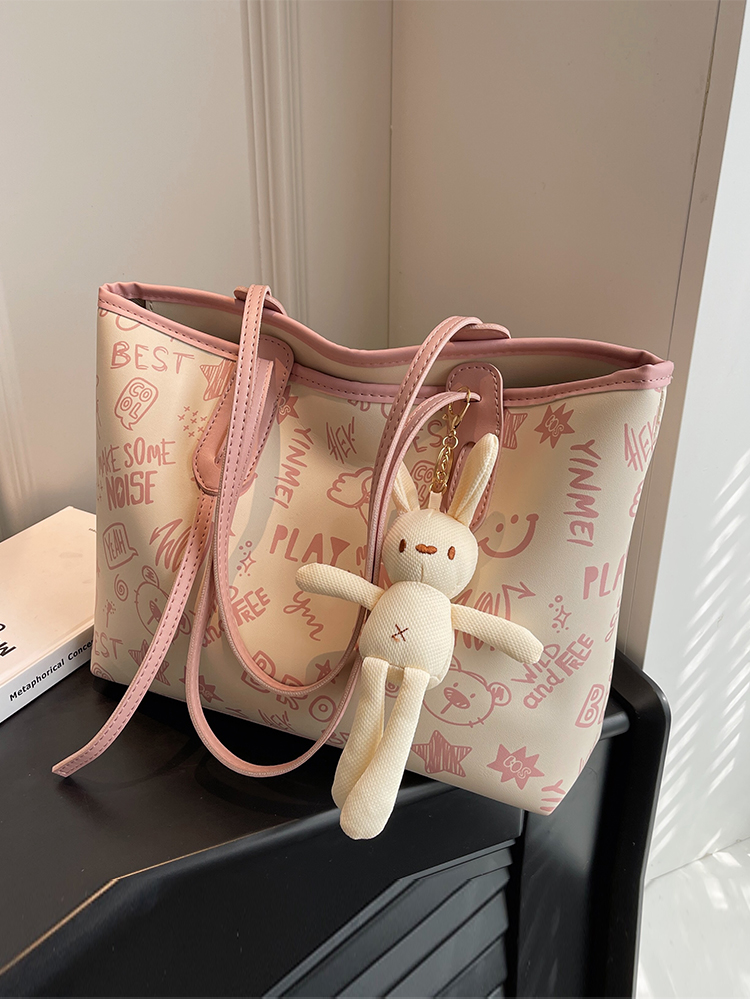 Trendy 2025 Women's Large Capacity Tote Bag - Versatile Commuter Shoulder Bag for Everyday Fashion Trendy 2025 Women's Large Capacity Tote Bag - Versatile Commuter Shoulder Bag for Everyday Fashion