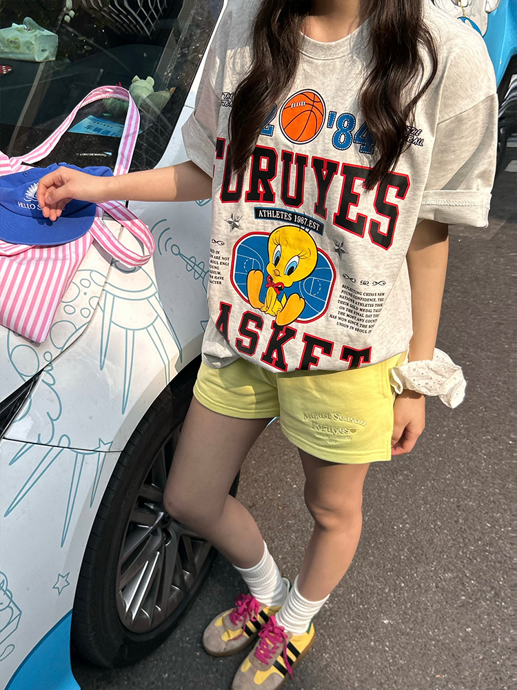 Trendy American Bird Basketball Letter Print Short Sleeve T-Shirt for Couples - Spring Summer Style, Casual Y2K Vibe Trendy American Bird Basketball Letter Print Short Sleeve T-Shirt for Couples - Spring Summer Style, Casual Y2K Vibe