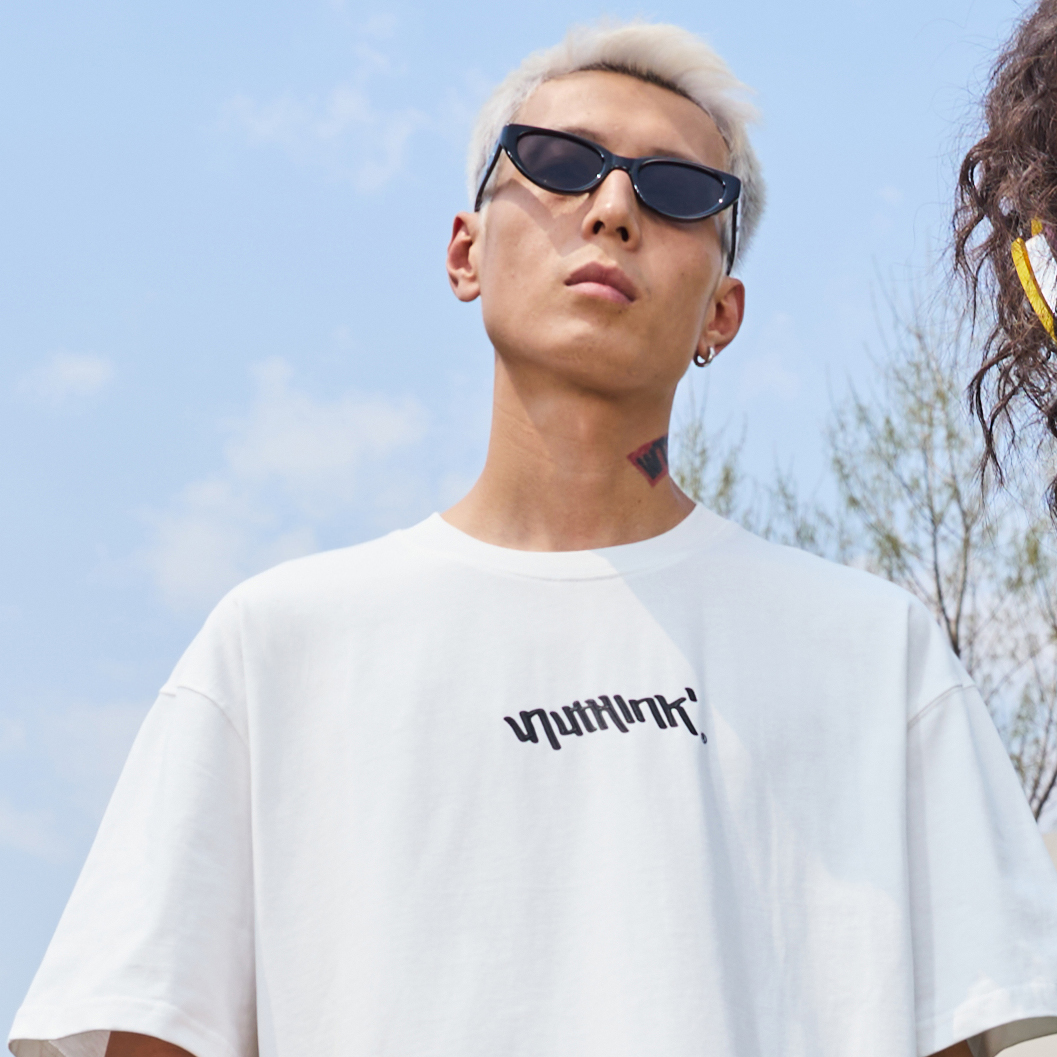 Trendy American Style Letter Print Short Sleeve T-Shirt for Couples - Retro Loose Fit Unisex Summer 2025 Fashion Trendy American Style Letter Print Short Sleeve T-Shirt for Couples - Retro Loose Fit Unisex Summer 2025 Fashion