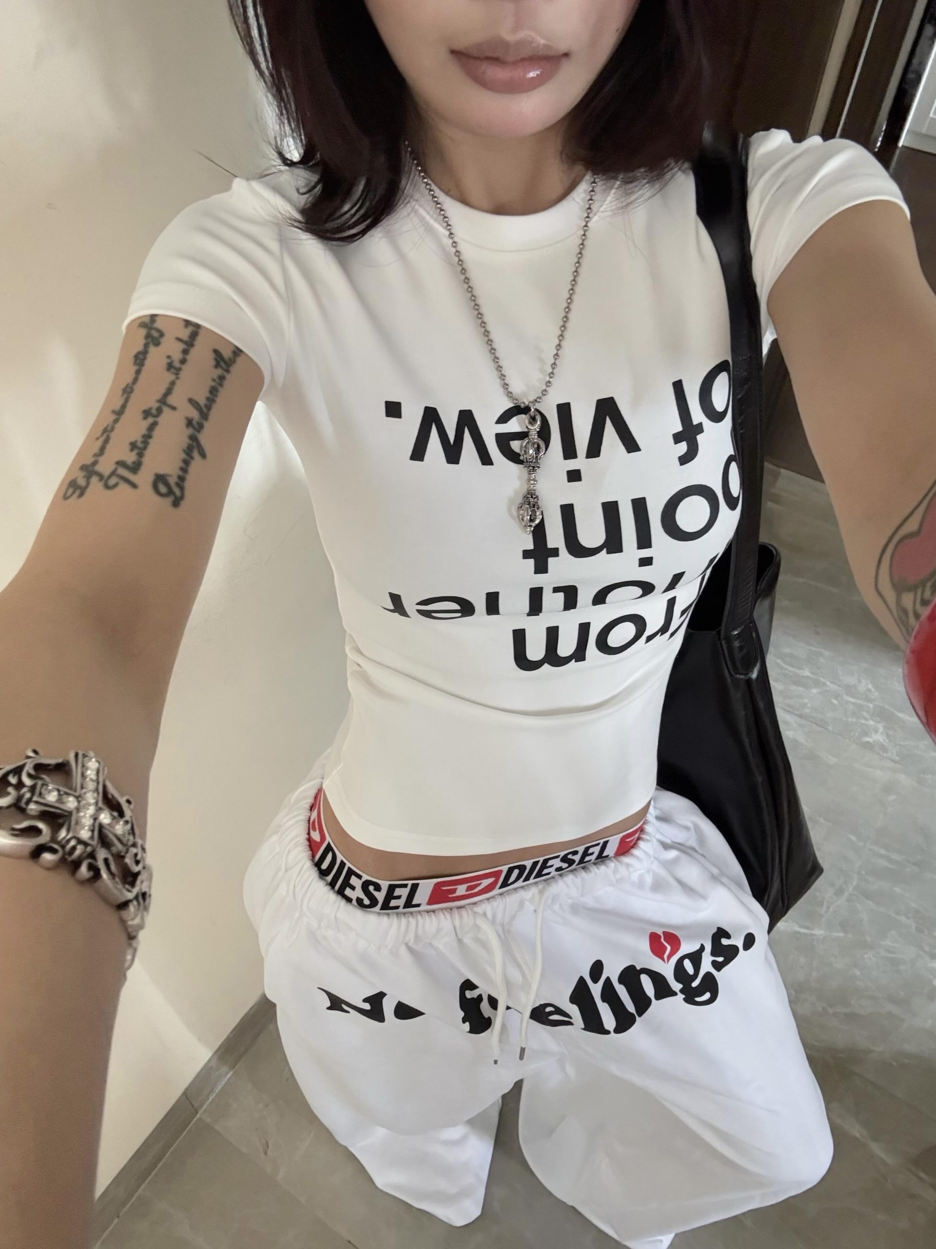 Trendy American Style Letter Print White T-Shirt for Women - Slim Fit Short Sleeve Top for Summer 2025 Fashion Trendy American Style Letter Print White T-Shirt for Women - Slim Fit Short Sleeve Top for Summer 2025 Fashion