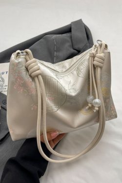 Trendy Chinese-Style Women's Shoulder Tote Bag 2025 – Large Capacity Crossbody Bag for Commuting and Everyday Use