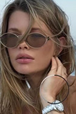 Trendy Cyberpunk Metal Oval Sunglasses for Women - Flattering High-End Style for Round Faces, Hip-Hop Party Accessory