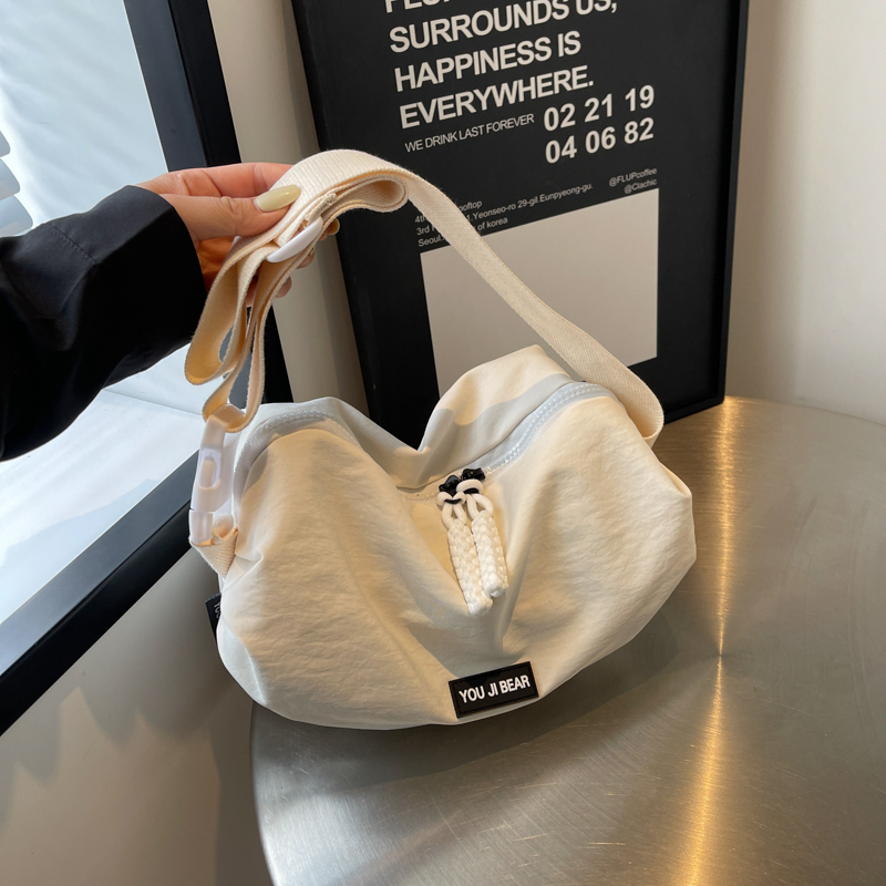 Trendy Japanese-Style Minimalist Oxford Cloth Crossbody Bag for Women, Versatile Wide Shoulder Strap Wrinkled Dumpling Design Trendy Japanese-Style Minimalist Oxford Cloth Crossbody Bag for Women, Versatile Wide Shoulder Strap Wrinkled Dumpling Design