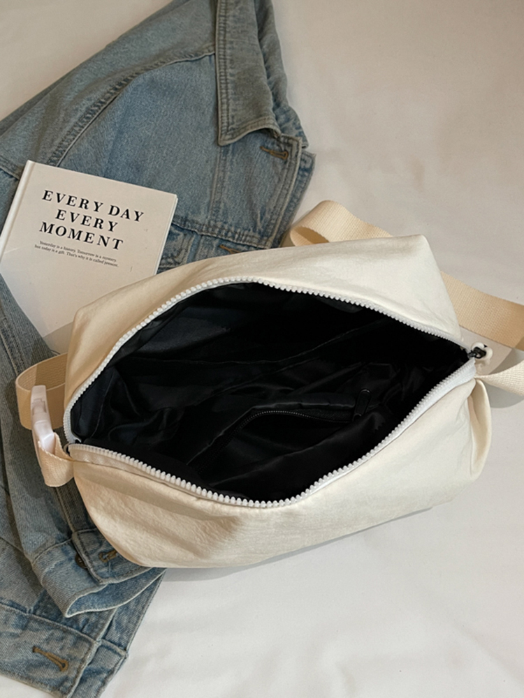 Trendy Japanese-Style Minimalist Oxford Cloth Crossbody Bag for Women, Versatile Wide Shoulder Strap Wrinkled Dumpling Design Trendy Japanese-Style Minimalist Oxford Cloth Crossbody Bag for Women, Versatile Wide Shoulder Strap Wrinkled Dumpling Design