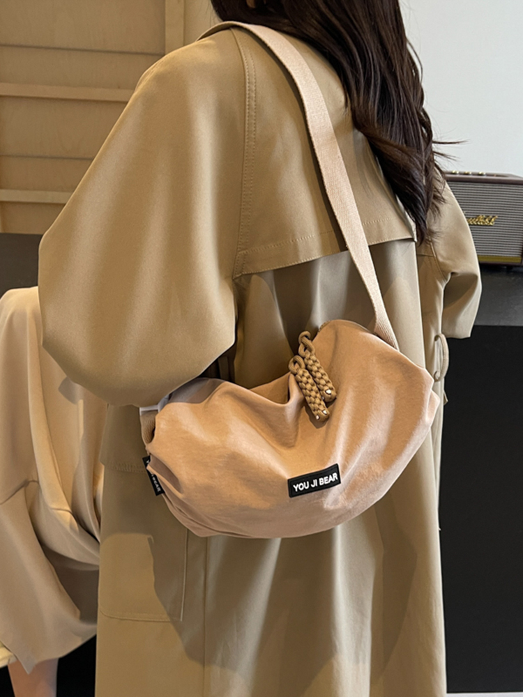 Trendy Japanese-Style Minimalist Oxford Cloth Crossbody Bag for Women, Versatile Wide Shoulder Strap Wrinkled Dumpling Design Trendy Japanese-Style Minimalist Oxford Cloth Crossbody Bag for Women, Versatile Wide Shoulder Strap Wrinkled Dumpling Design