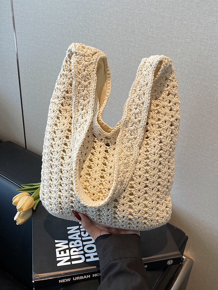 Trendy Knitted Women's Shoulder Bag - 2025 Lazy Style Large Capacity Tote for Class and Commuting Trendy Knitted Women's Shoulder Bag - 2025 Lazy Style Large Capacity Tote for Class and Commuting