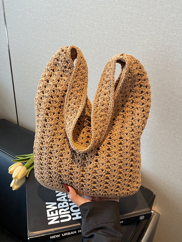 Trendy Knitted Women's Shoulder Bag - 2025 Lazy Style Large Capacity Tote for Class and Commuting Trendy Knitted Women's Shoulder Bag - 2025 Lazy Style Large Capacity Tote for Class and Commuting