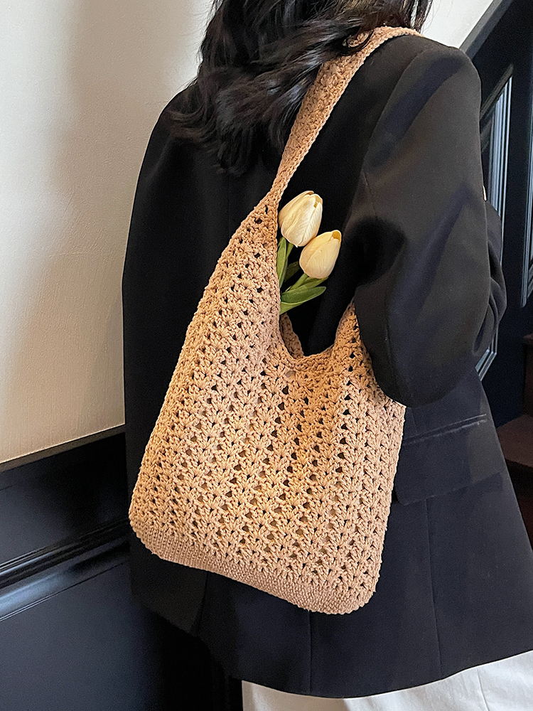 Trendy Knitted Women's Shoulder Bag - 2025 Lazy Style Large Capacity Tote for Class and Commuting Trendy Knitted Women's Shoulder Bag - 2025 Lazy Style Large Capacity Tote for Class and Commuting