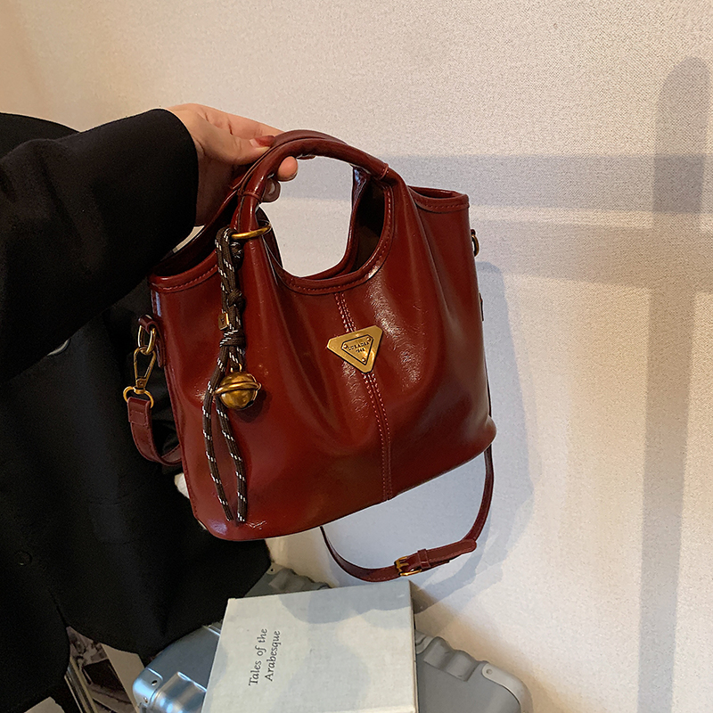 Trendy Korean Oil Wax Leather Small Square Shoulder Bag for Women - Versatile 2025 High-End Fashion Accessory Trendy Korean Oil Wax Leather Small Square Shoulder Bag for Women - Versatile 2025 High-End Fashion Accessory