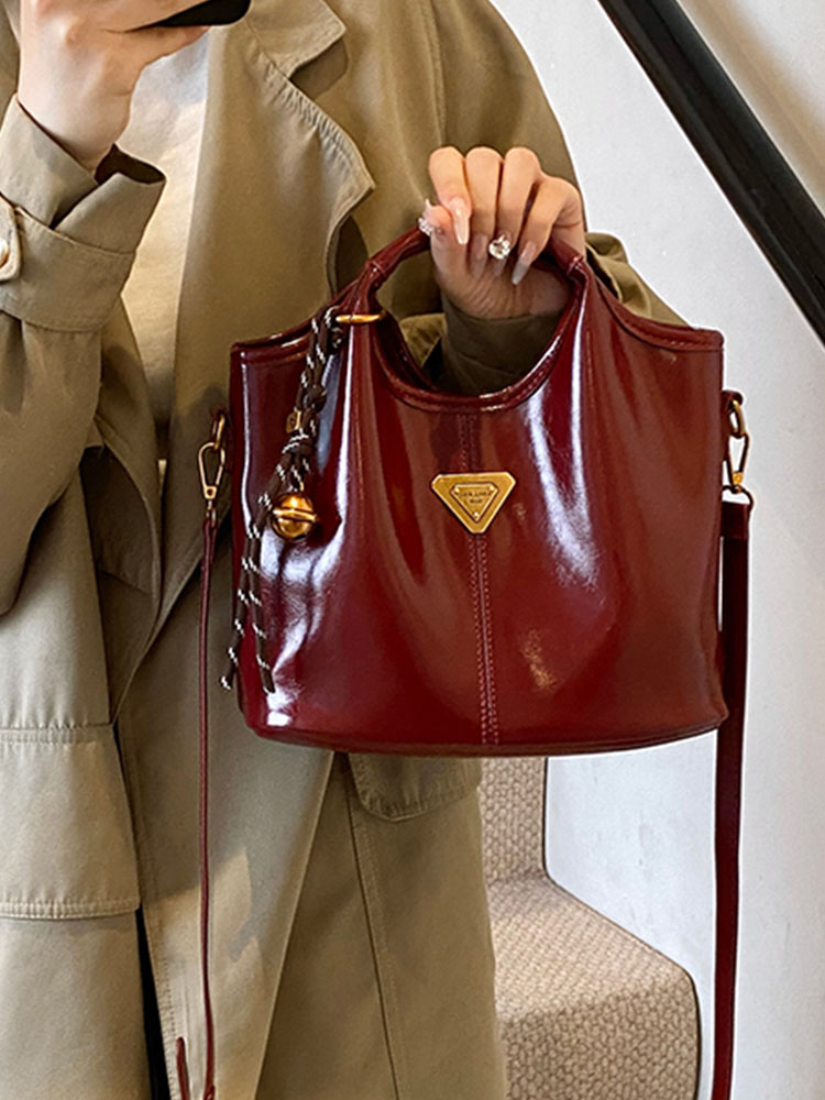 Trendy Korean Oil Wax Leather Small Square Shoulder Bag for Women - Versatile 2025 High-End Fashion Accessory Trendy Korean Oil Wax Leather Small Square Shoulder Bag for Women - Versatile 2025 High-End Fashion Accessory