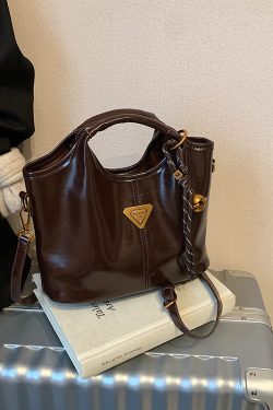 Trendy Korean Oil Wax Leather Small Square Shoulder Bag for Women - Versatile 2025 High-End Fashion Accessory