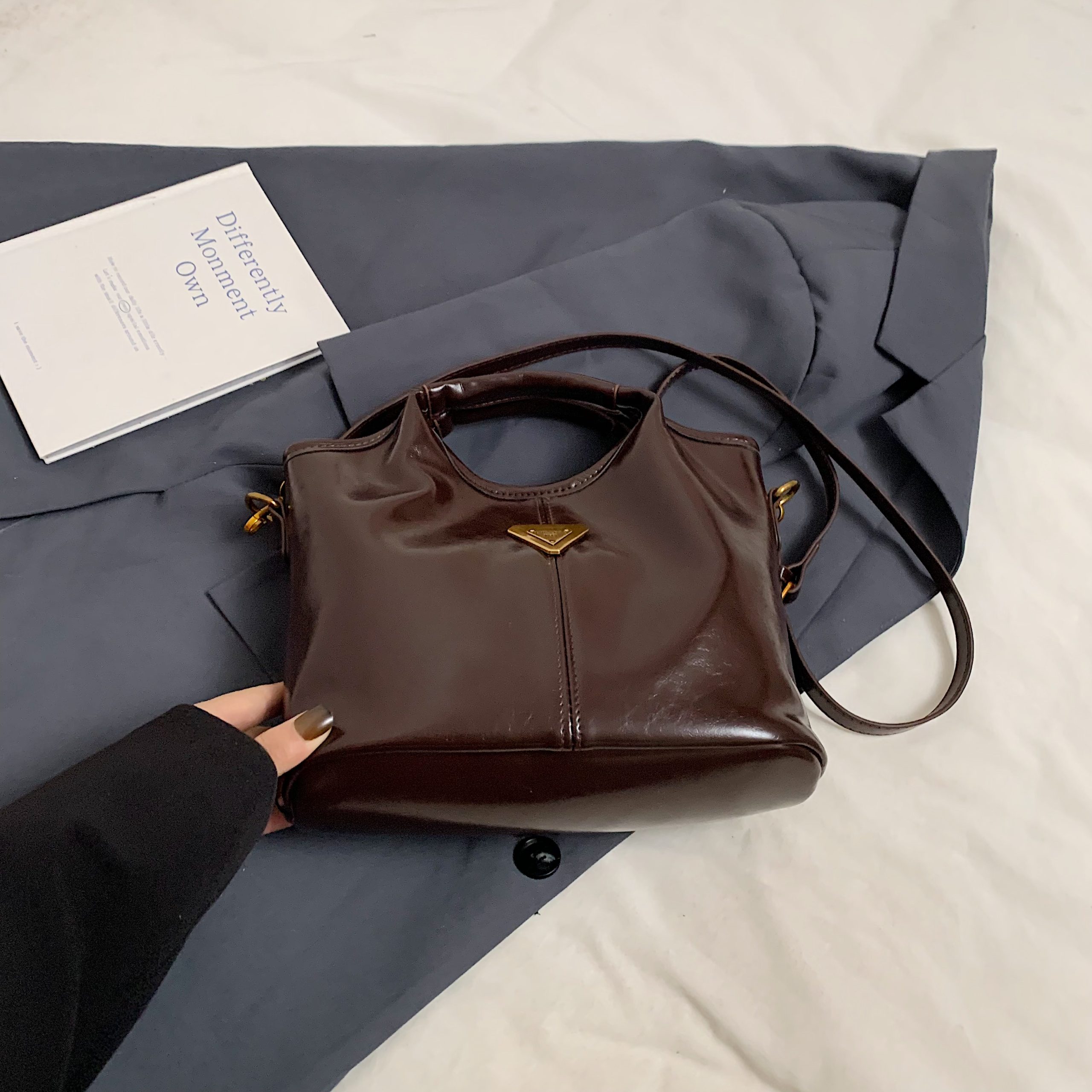 Trendy Korean Oil Wax Leather Small Square Shoulder Bag for Women - Versatile 2025 High-End Fashion Accessory Trendy Korean Oil Wax Leather Small Square Shoulder Bag for Women - Versatile 2025 High-End Fashion Accessory