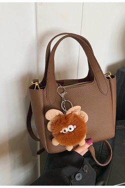 Trendy Korean Style Bucket Bag for Women - Minimalist Versatile Shoulder Bag for Winter 2025, High-End Casual Fashion