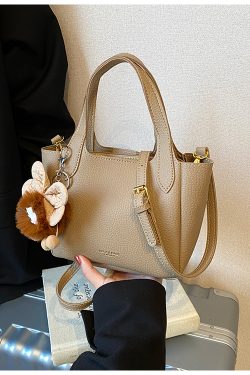 Trendy Korean Style Bucket Bag for Women - Minimalist Versatile Shoulder Bag for Winter 2025, High-End Casual Fashion