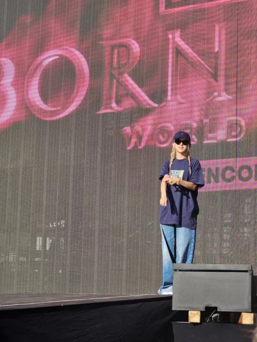 Trendy Korean-Style Cartoon Bear Printed Short Sleeve T-Shirt for Women - Summer Fashion Top for Couples Trendy Korean-Style Cartoon Bear Printed Short Sleeve T-Shirt for Women - Summer Fashion Top for Couples