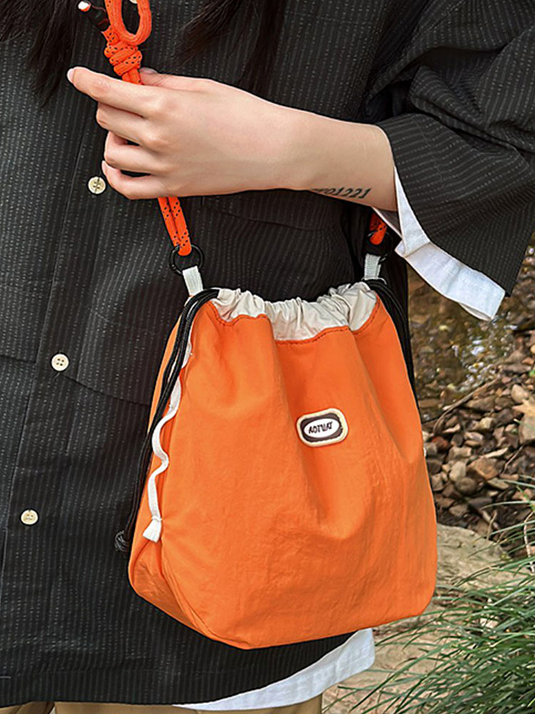 Trendy Korean Style Large Capacity Nylon Crossbody Bucket Bag for Women - Summer 2025 Niche Design Trendy Korean Style Large Capacity Nylon Crossbody Bucket Bag for Women - Summer 2025 Niche Design