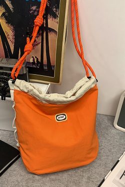 Trendy Korean Style Large Capacity Nylon Crossbody Bucket Bag for Women - Summer 2025 Niche Design