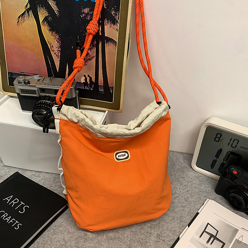 Trendy Korean Style Large Capacity Nylon Crossbody Bucket Bag for Women - Summer 2025 Niche Design Trendy Korean Style Large Capacity Nylon Crossbody Bucket Bag for Women - Summer 2025 Niche Design