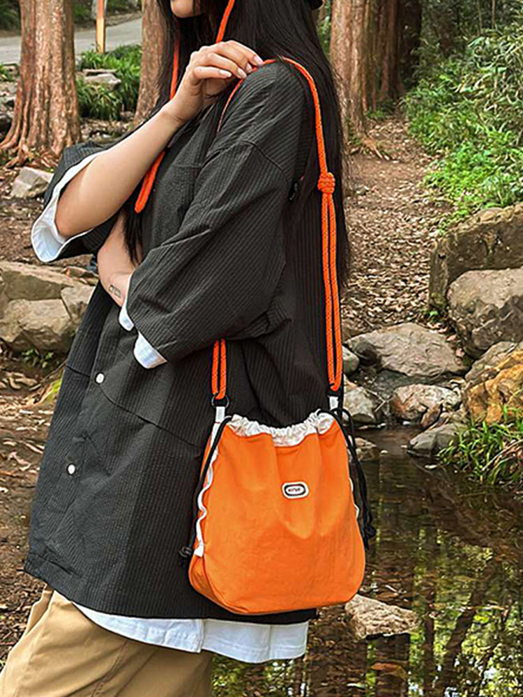 Trendy Korean Style Large Capacity Nylon Crossbody Bucket Bag for Women - Summer 2025 Niche Design Trendy Korean Style Large Capacity Nylon Crossbody Bucket Bag for Women - Summer 2025 Niche Design