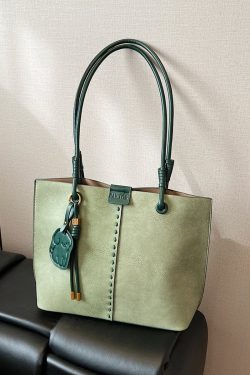 Trendy Korean Style Large-Capacity Tote Bag for Women - Versatile High-End Shoulder Bag for Commuting in 2025