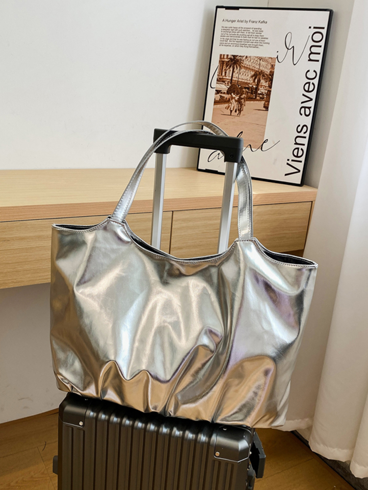 Trendy Korean-Style Silver Tote Bag for Women - Large Capacity Shoulder Bag for Class and Commuting, Perfect for 2025 Trendy Korean-Style Silver Tote Bag for Women - Large Capacity Shoulder Bag for Class and Commuting, Perfect for 2025
