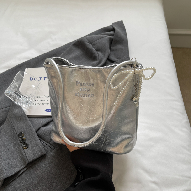 Trendy Korean Style Underarm Bag for Women - Summer 2025 Minimalist Casual Small Square Shoulder Bag Trendy Korean Style Underarm Bag for Women - Summer 2025 Minimalist Casual Small Square Shoulder Bag