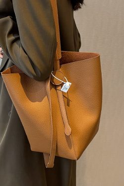 Trendy Large-Capacity Women's Shoulder Bag - Spring/Summer 2025 Versatile Bucket Bag for Commuting and Everyday Use