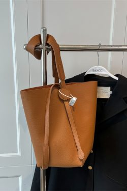 Trendy Large-Capacity Women's Shoulder Bag - Spring/Summer 2025 Versatile Bucket Bag for Commuting and Everyday Use