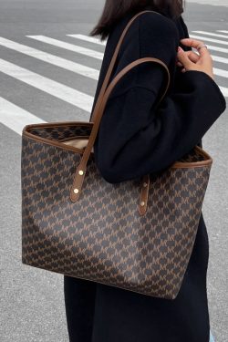 Trendy Large Capacity Women's Shoulder Bag - Versatile Light Luxury Tote for Commuting - 2025 Fashion Must-Have