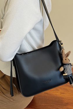 Trendy Large Retro Shoulder Bag for Women - Versatile Crossbody Design for Spring/Summer 2025 Fashion