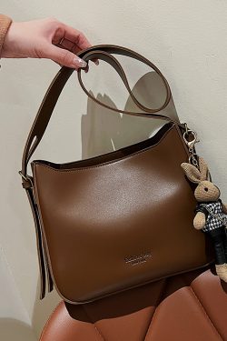 Trendy Large Retro Shoulder Bag for Women - Versatile Crossbody Design for Spring/Summer 2025 Fashion