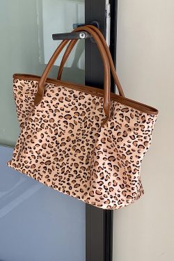 Trendy Leopard Print Tote Bag for Women - Retro Large Capacity Shoulder Handbag for 2025 Style