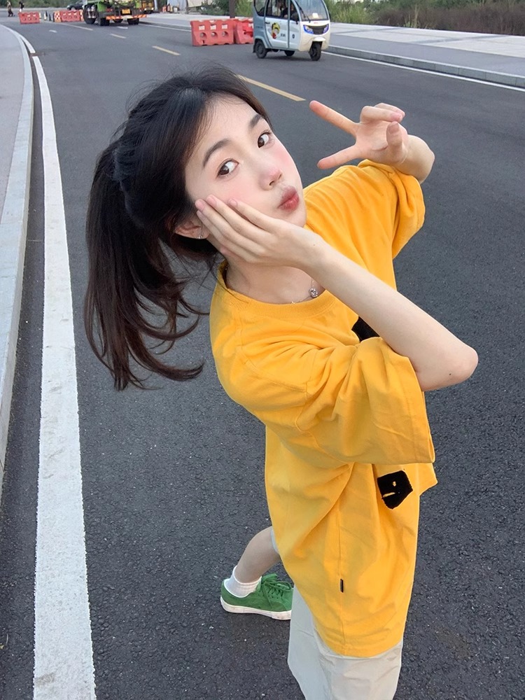 Trendy Letter Print Short Sleeve T-Shirt for Women - American Street Style, Plus Size, Loose Fit, College Vibe, Age-Reducing Top Trendy Letter Print Short Sleeve T-Shirt for Women - American Street Style, Plus Size, Loose Fit, College Vibe, Age-Reducing Top