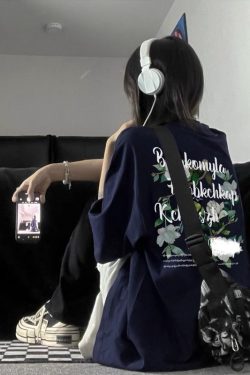 Trendy Loose Fit Short Sleeve T-Shirt for Women - Plus Size Hip-Hop Style, Casual Cotton Top for Chubby Girls