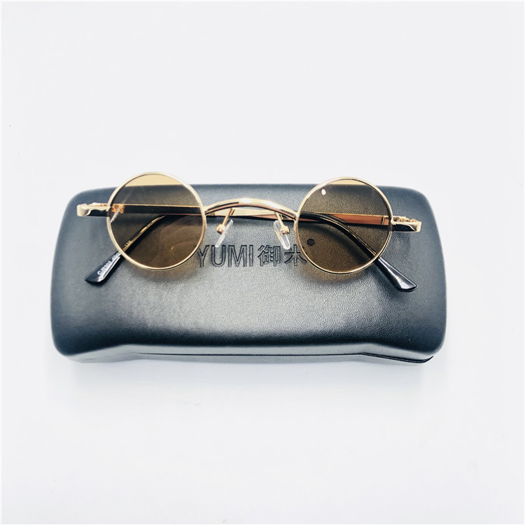 Trendy Men's Punk Ultra-Small Round Frame Sunglasses, Y2K Inspired, Worn by Celebrities, Retro Fashion Statement Glasses Trendy Men's Punk Ultra-Small Round Frame Sunglasses, Y2K Inspired, Worn by Celebrities, Retro Fashion Statement Glasses