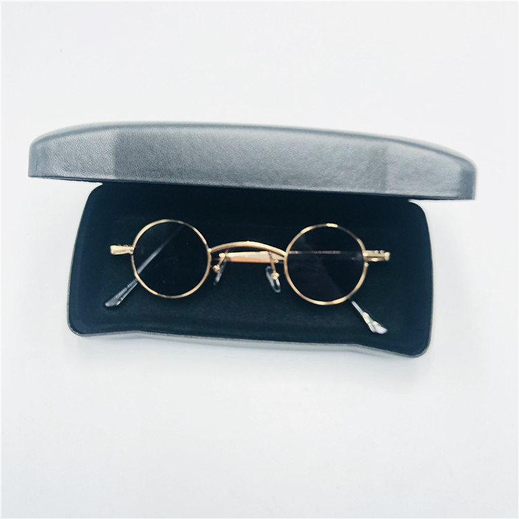 Trendy Men's Punk Ultra-Small Round Frame Sunglasses, Y2K Inspired, Worn by Celebrities, Retro Fashion Statement Glasses Trendy Men's Punk Ultra-Small Round Frame Sunglasses, Y2K Inspired, Worn by Celebrities, Retro Fashion Statement Glasses