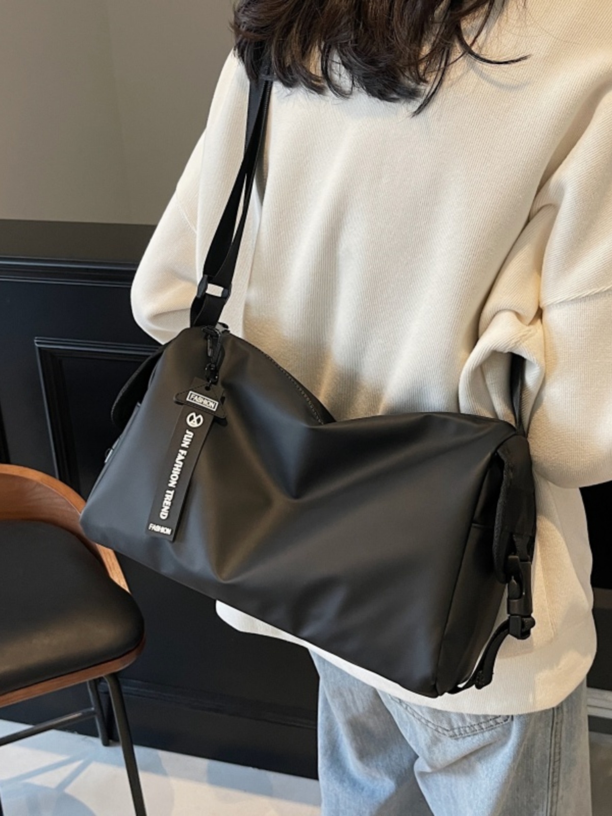 Trendy Nylon Shoulder Bag for Women - Large Capacity Commuting Pillow Crossbody Bag - Versatile Sports Tote 2025 Trendy Nylon Shoulder Bag for Women - Large Capacity Commuting Pillow Crossbody Bag - Versatile Sports Tote 2025