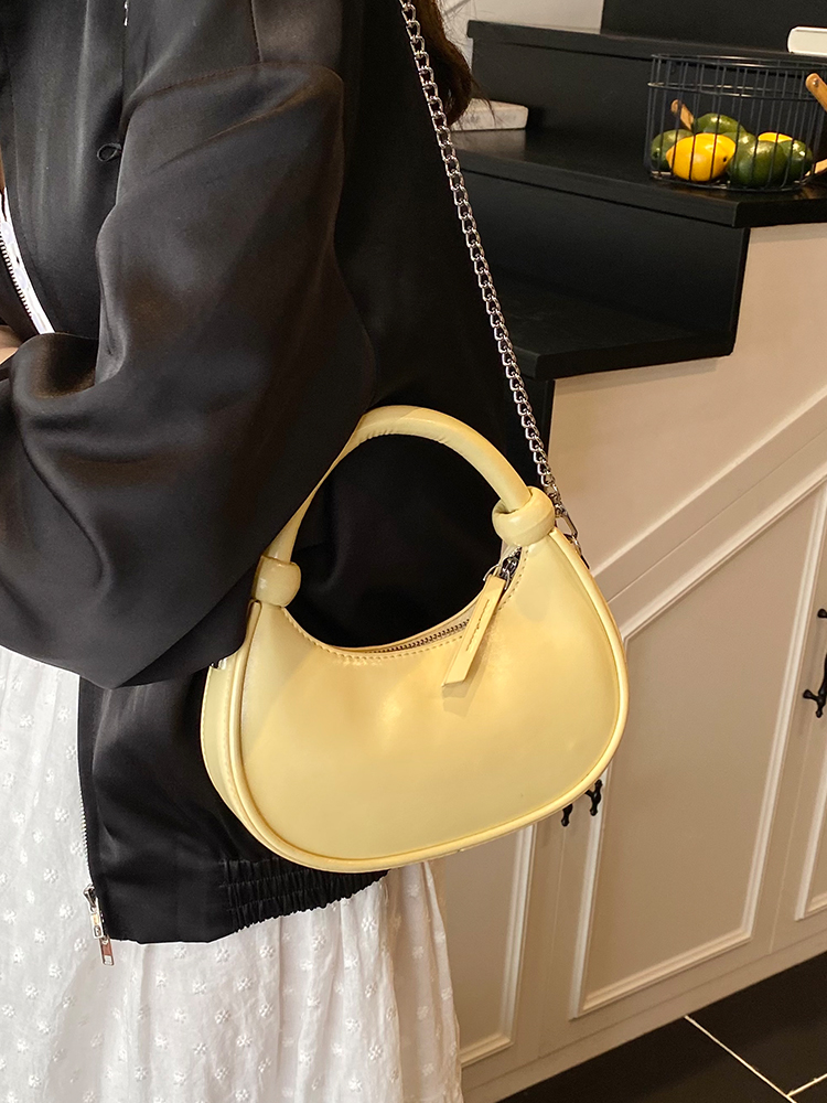 Trendy Red Handbag for Women - Versatile High-End Crossbody & Shoulder Chain Bag - 2025 Fashion Must-Have Trendy Red Handbag for Women - Versatile High-End Crossbody & Shoulder Chain Bag - 2025 Fashion Must-Have